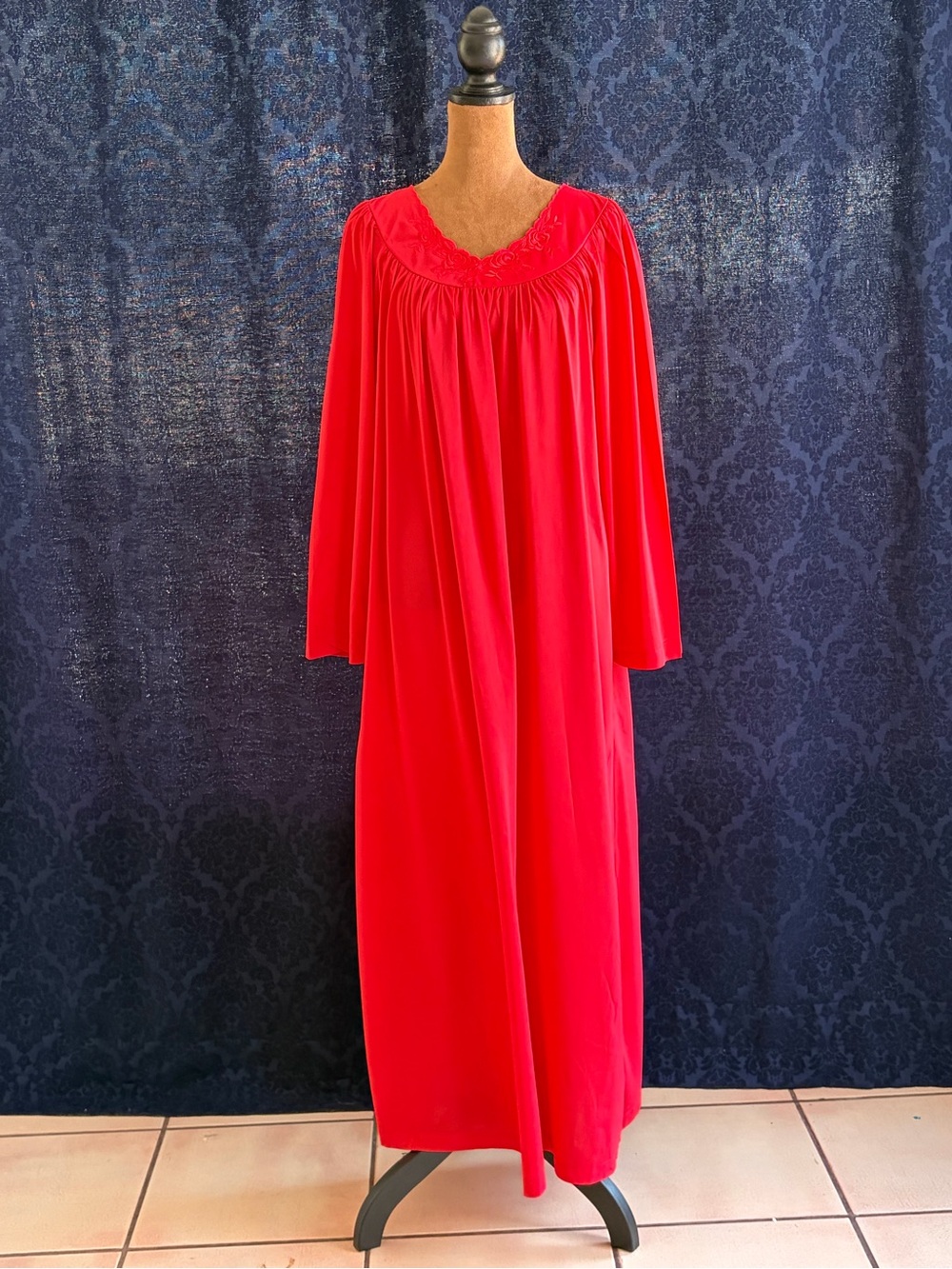 Vintage SHADOWLINE Nylon Night Gown Chemise Slip Dress Sz L Color Red